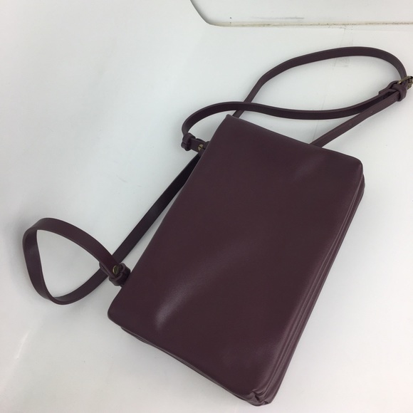 Burgundy Leather Shoulder Bag - Picture 6 of 7